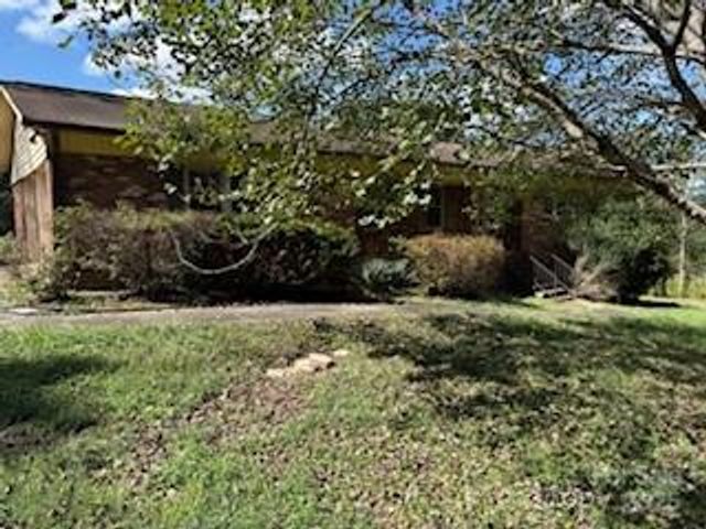 220 Georgetown Road, Lenoir, NC 28645