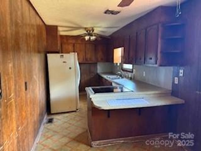 220 Georgetown Road, Lenoir, NC 28645