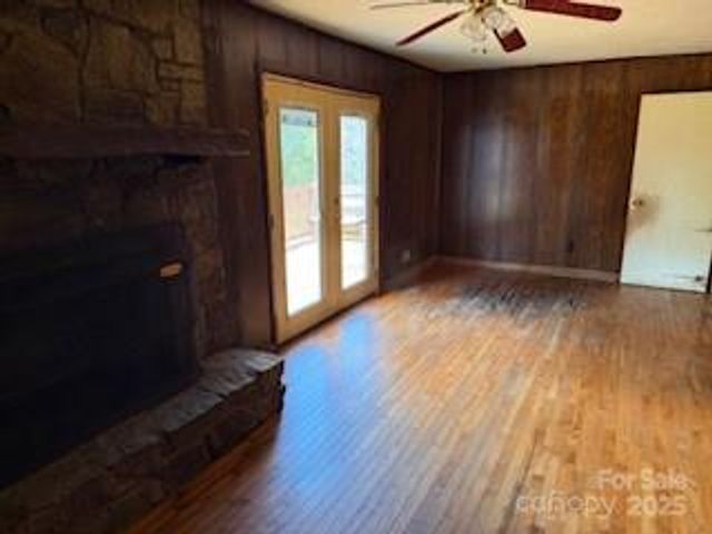 220 Georgetown Road, Lenoir, NC 28645