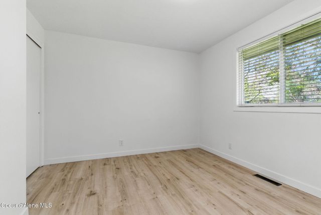 1523 E Harrison Ave, Coeur D'alene, ID 83814