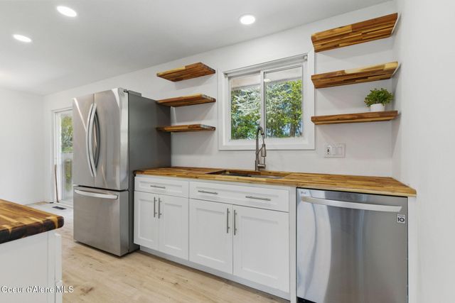 1523 E Harrison Ave, Coeur D'alene, ID 83814