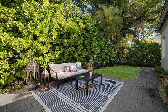 463 W 62nd St, Miami Beach, FL 33140