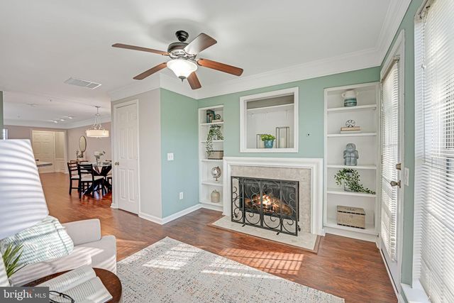 46964 COURTYARD SQ, Sterling, VA 20164