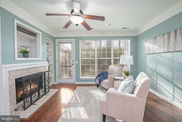 46964 COURTYARD SQ, Sterling, VA 20164