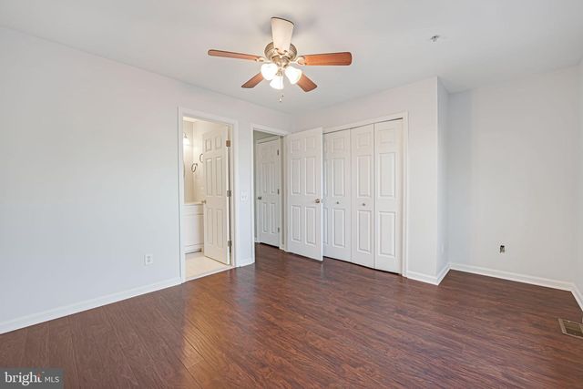 46964 COURTYARD SQ, Sterling, VA 20164