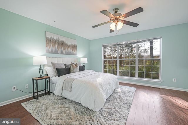 46964 COURTYARD SQ, Sterling, VA 20164