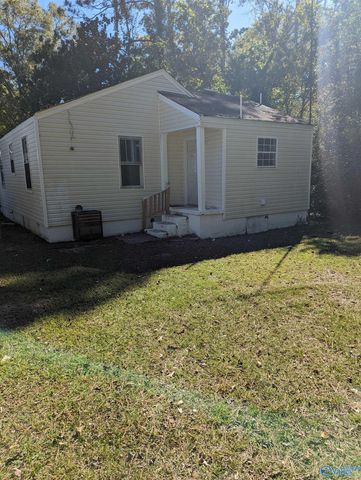 205 Tuskegee Circle, Gadsden, AL 35903