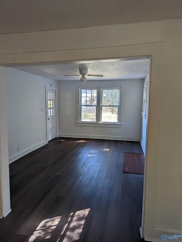 205 Tuskegee Circle, Gadsden, AL 35903