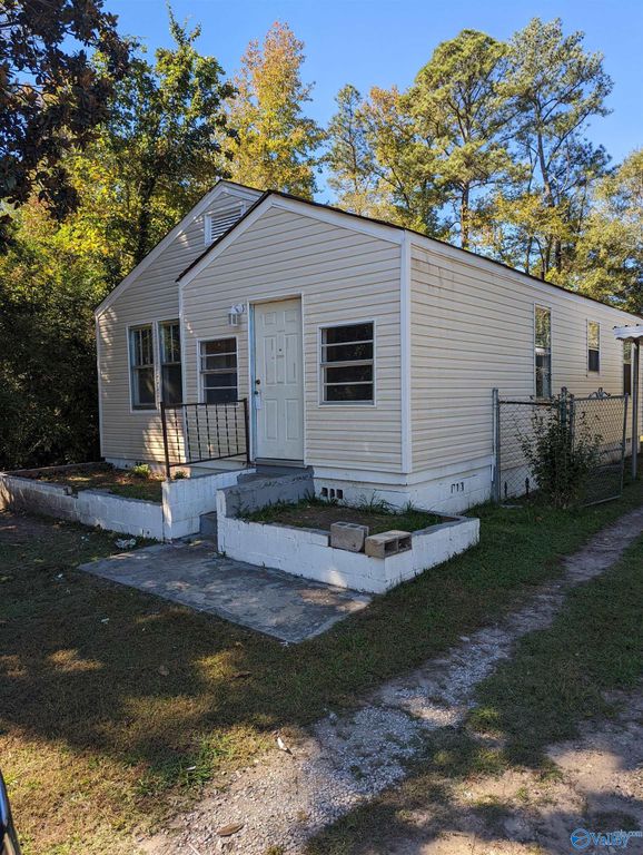 205 Tuskegee Circle, Gadsden, AL 35903
