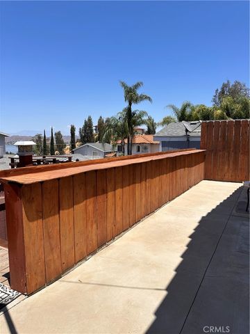 17466 Haynes, Lake Elsinore, CA 92530