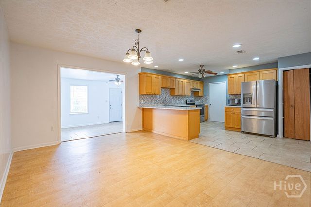 17 Oxford Court, Savannah, GA 31419