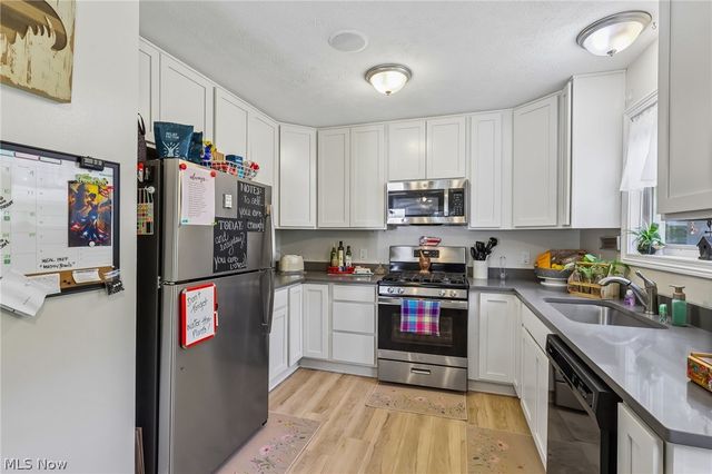 8 Oakwood Boulevard, Painesville Twp, OH 44077