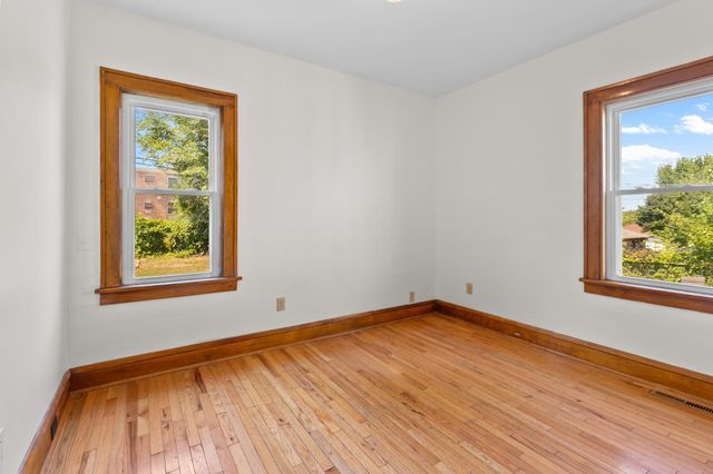 3601 Emerson Avenue N, Minneapolis, MN 55412