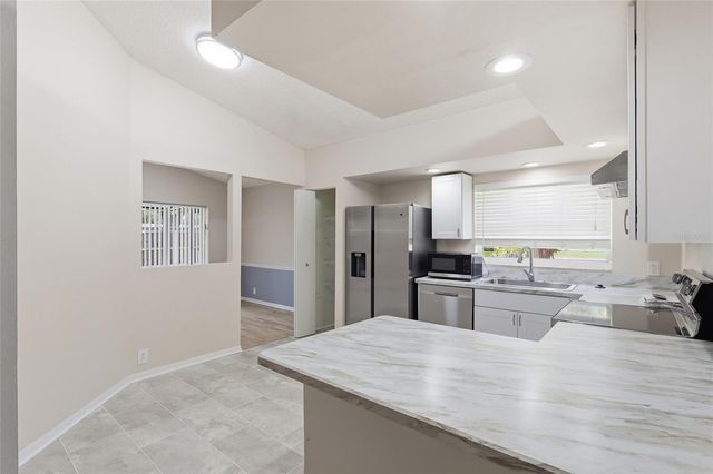 5724 ERHARDT DRIVE, Riverview, FL 33578