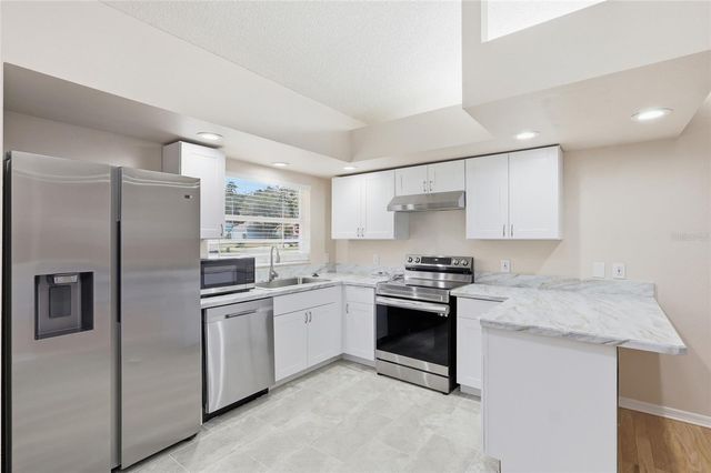 5724 ERHARDT DRIVE, Riverview, FL 33578