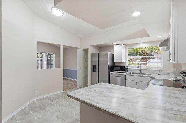 5724 ERHARDT DRIVE, Riverview, FL 33578