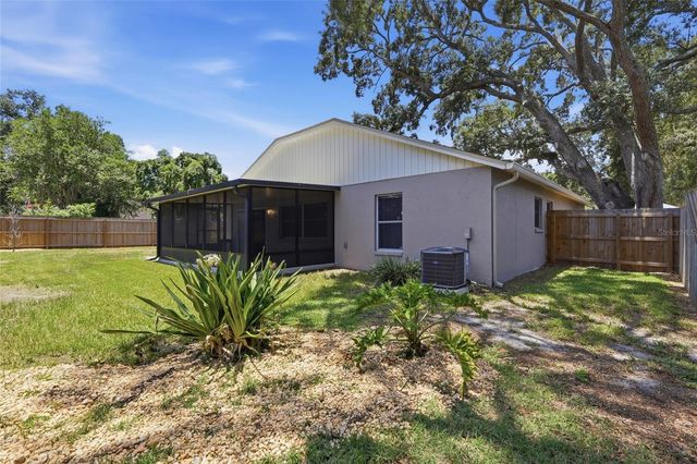 5724 ERHARDT DRIVE, Riverview, FL 33578