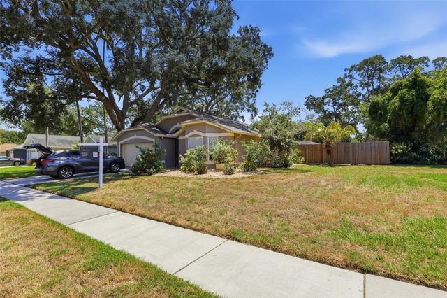 5724 ERHARDT DRIVE, Riverview, FL 33578