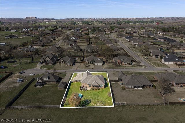 1606 Crystal Court, Fort Smith, AR 72916