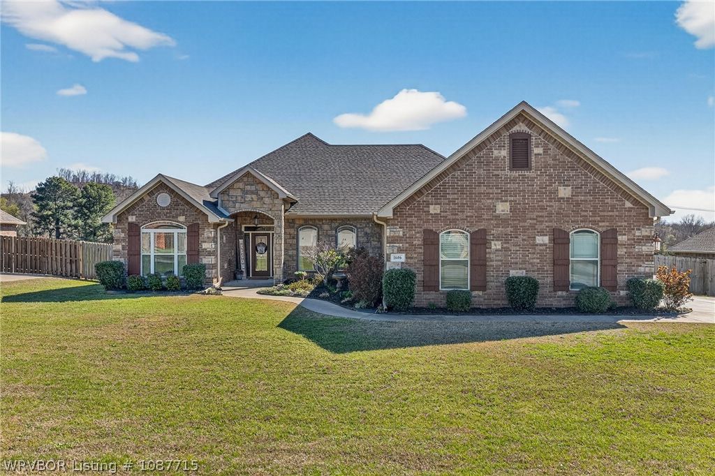 1606 Crystal Court, Fort Smith, AR 72916