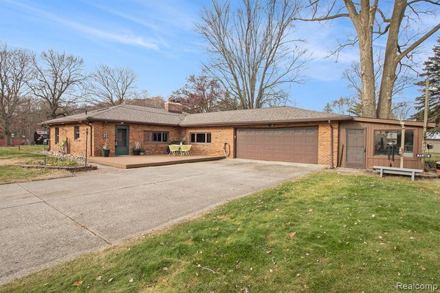 1660 Giddings Road, Pontiac, MI 48340