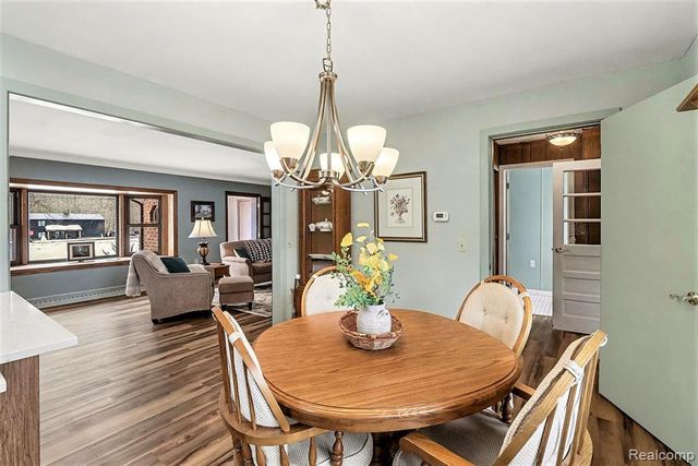 1660 Giddings Road, Pontiac, MI 48340