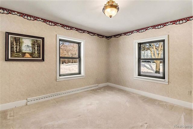 1660 Giddings Road, Pontiac, MI 48340