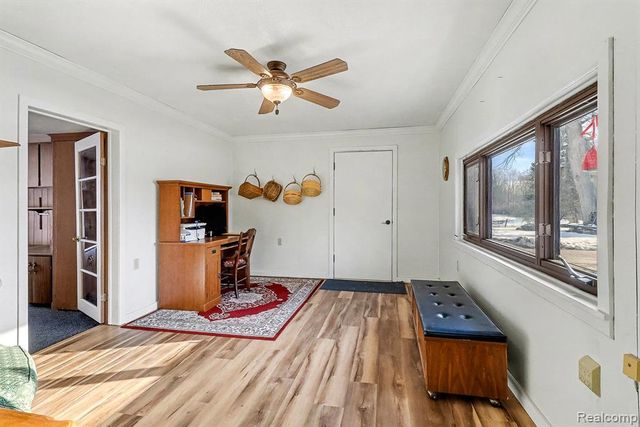 1660 Giddings Road, Pontiac, MI 48340