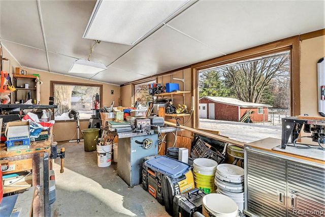 1660 Giddings Road, Pontiac, MI 48340