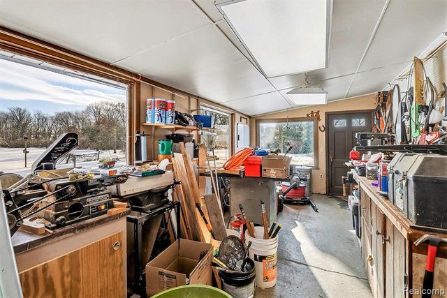 1660 Giddings Road, Pontiac, MI 48340