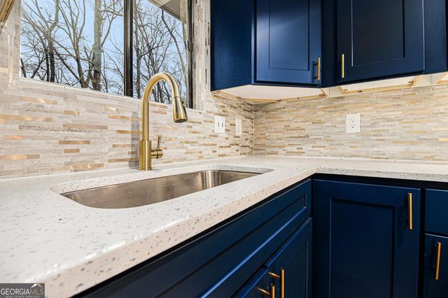 8443 Park Ridge Lane, Riverdale, GA 30274