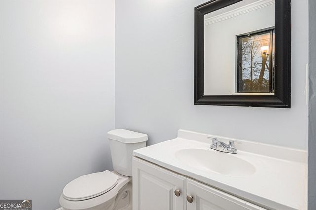 8443 Park Ridge Lane, Riverdale, GA 30274