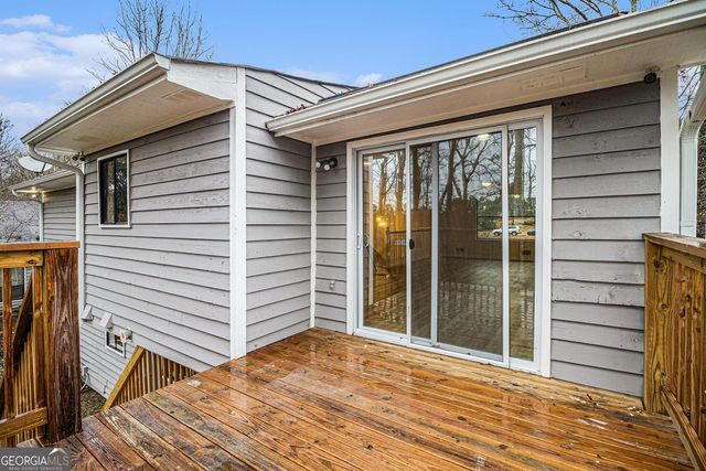 8443 Park Ridge Lane, Riverdale, GA 30274