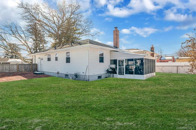 221 Amsterdam Avenue, West Babylon, NY 11704