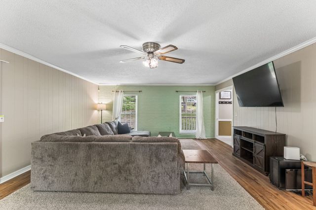 1912 Graceland Dr, Goodlettsville, TN 37072