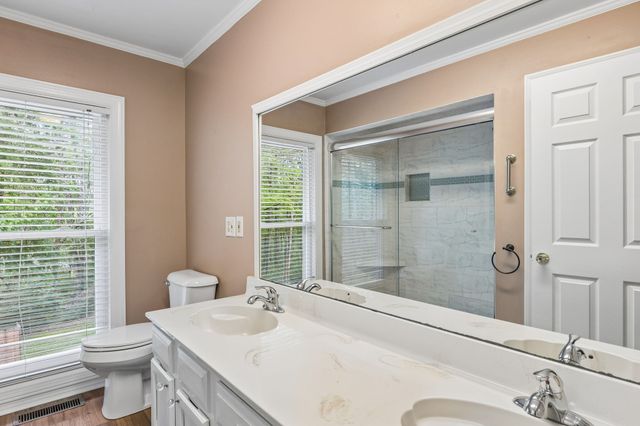 1912 Graceland Dr, Goodlettsville, TN 37072