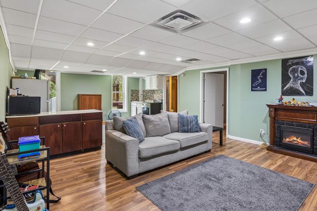 1912 Graceland Dr, Goodlettsville, TN 37072