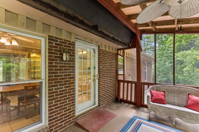 1912 Graceland Dr, Goodlettsville, TN 37072