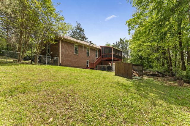 1912 Graceland Dr, Goodlettsville, TN 37072