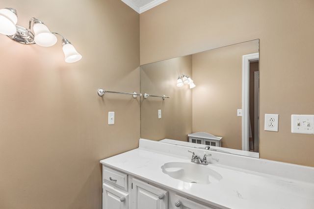 1912 Graceland Dr, Goodlettsville, TN 37072