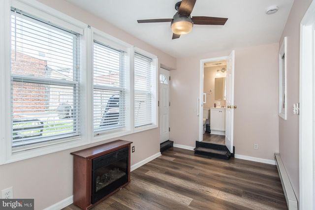 2736 ASH ST, Philadelphia, PA 19137