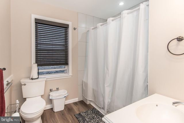 2736 ASH ST, Philadelphia, PA 19137