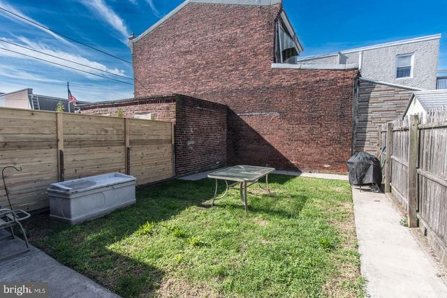 2736 ASH ST, Philadelphia, PA 19137
