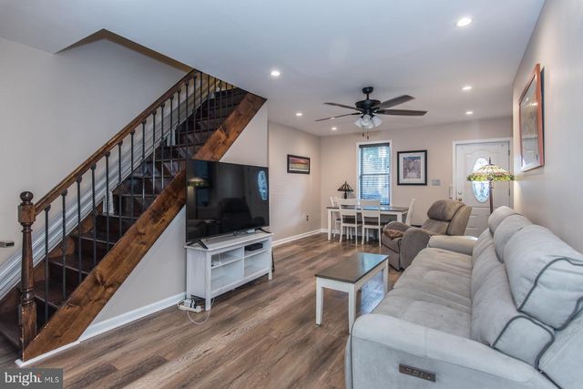 2736 ASH ST, Philadelphia, PA 19137