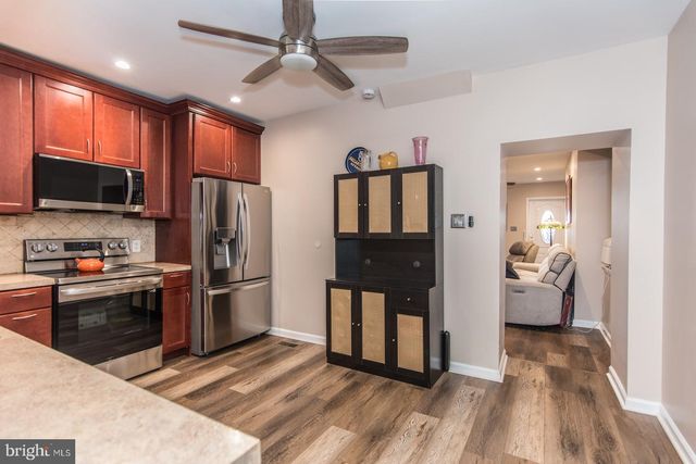 2736 ASH ST, Philadelphia, PA 19137