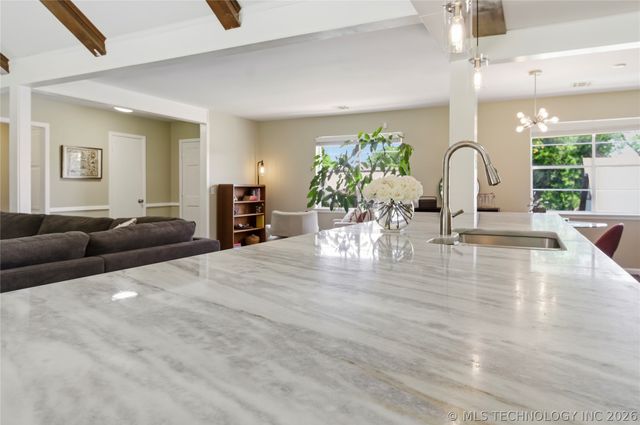 6114 S 69th East Place, Tulsa, OK 74133