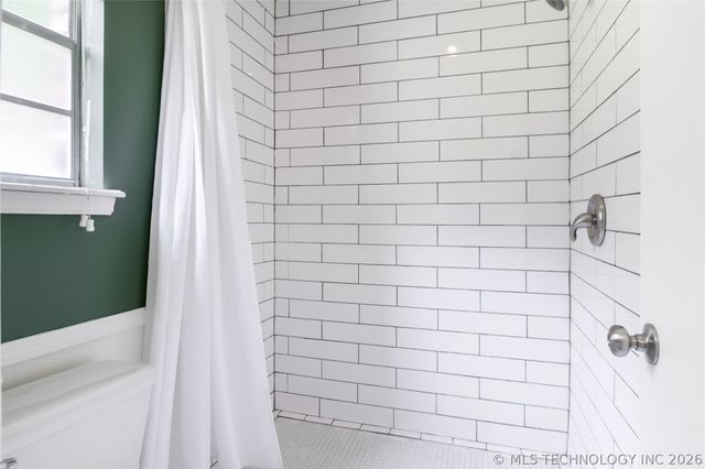 6114 S 69th East Place, Tulsa, OK 74133