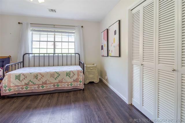 6114 S 69th East Place, Tulsa, OK 74133