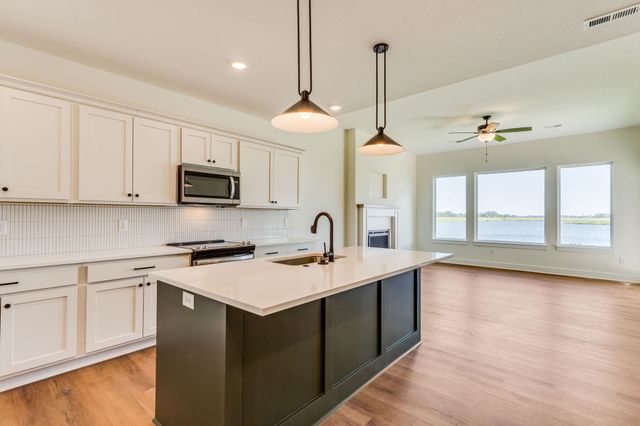 5558 Wandering Way, Maize, KS 67101