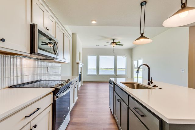 5558 Wandering Way, Maize, KS 67101